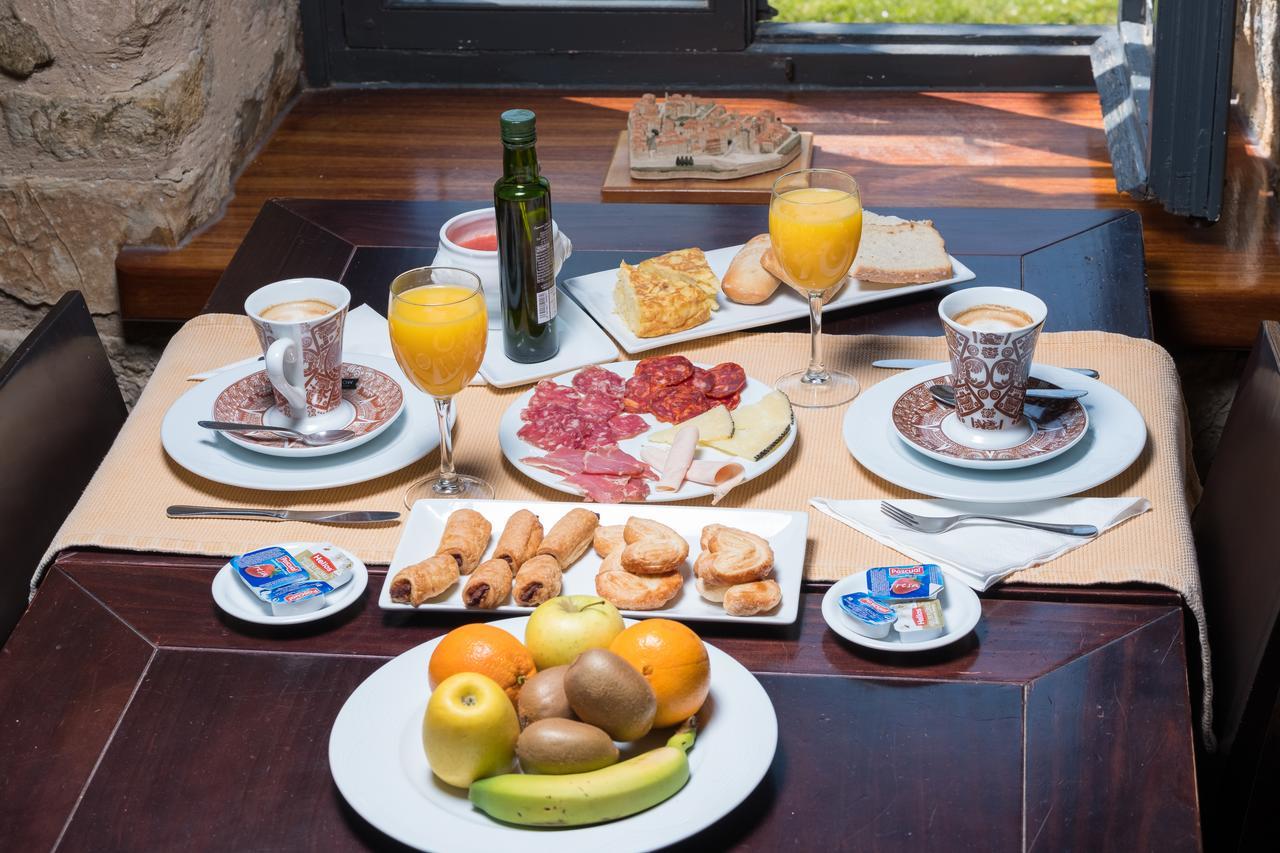 Hotel Posada Santa Maria La Real Aguilar de Campóo Zewnętrze zdjęcie